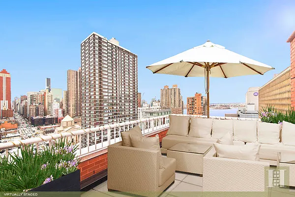 Sold by Halstead Real Estate | media 9