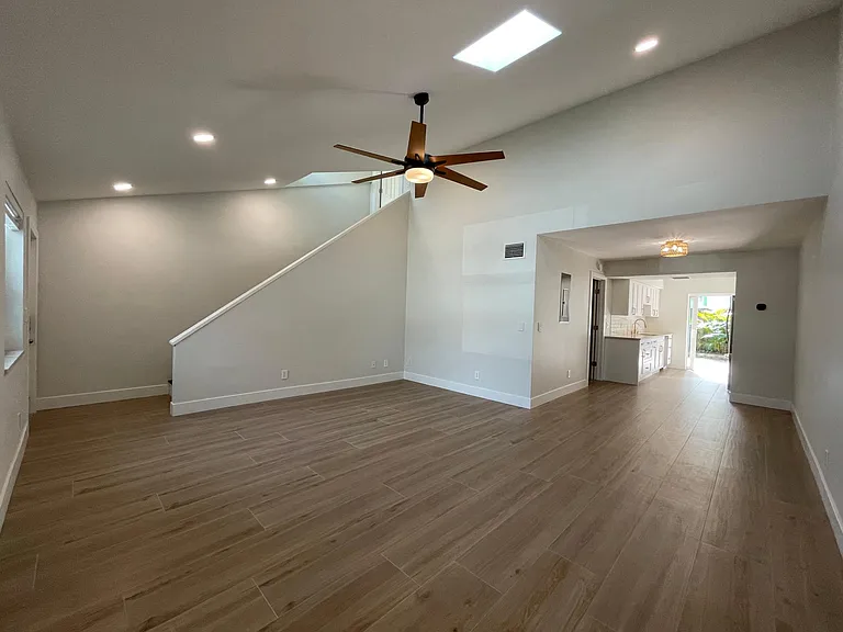 340 S Orlando Ave — Photo 1