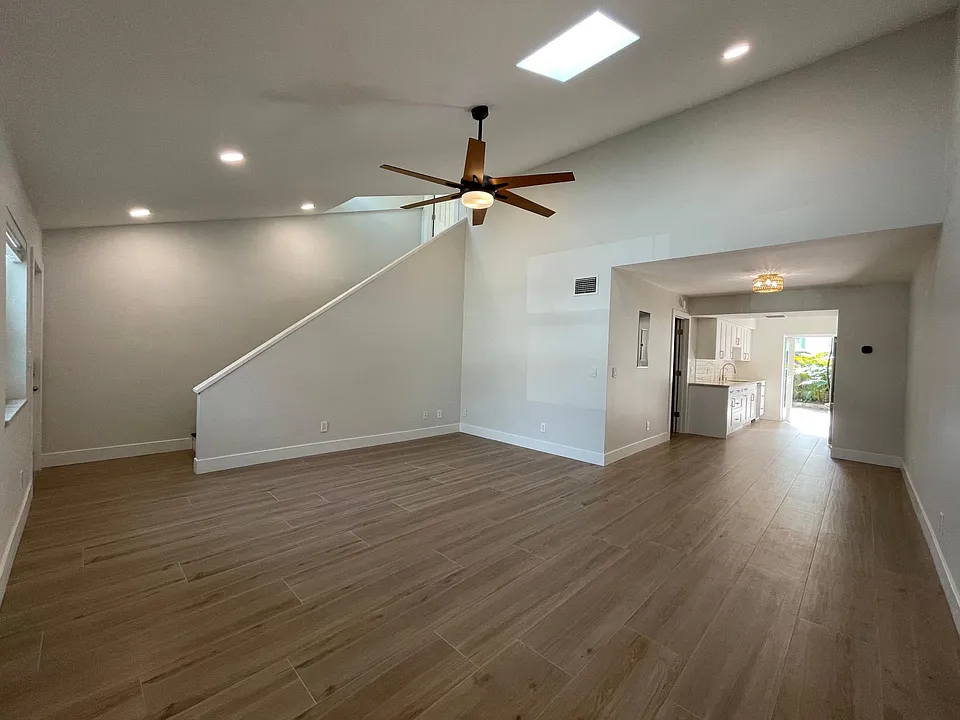 340 S Orlando Ave