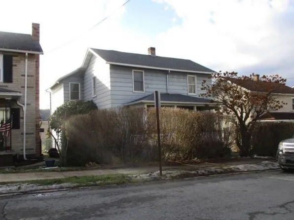 1908 Somerset Ave, Windber, PA 15963