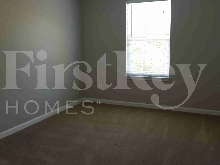 901 Leatherstone Ln — Photo 15