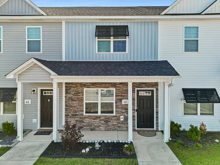 68 Catalina Cir — Photo 1