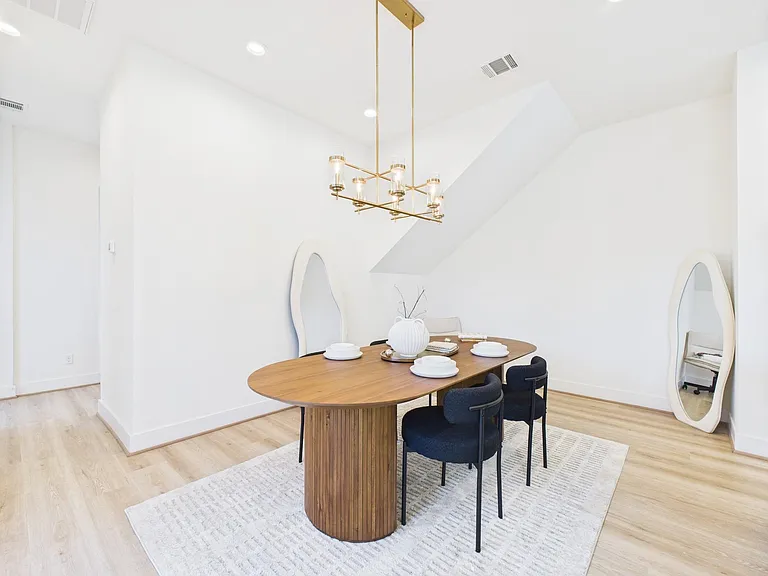 4306 Idaho St — Photo 4