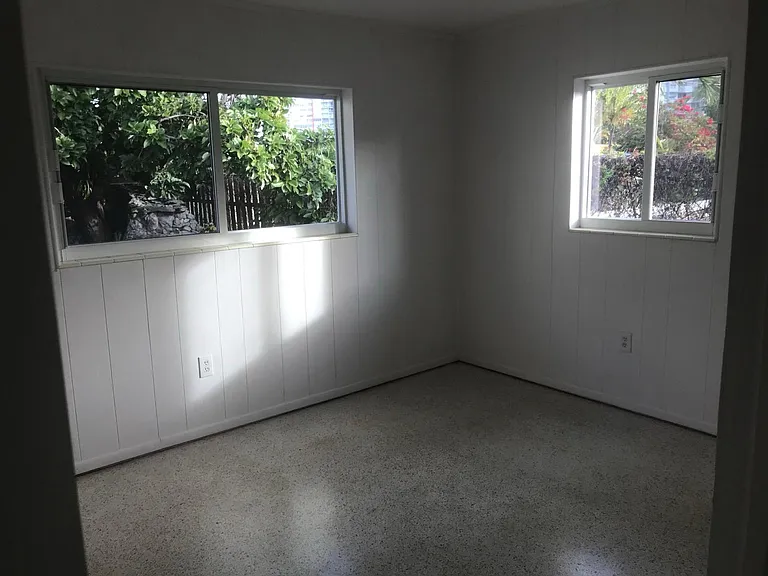 1145 NE 183rd St — Photo 5