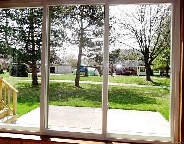 720 Shelley Dr — Photo 15