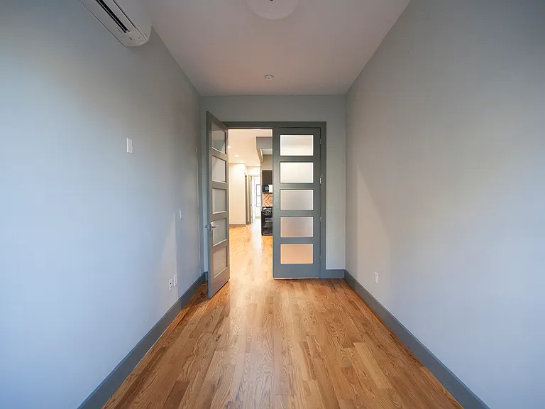 86 Suydam St #1L — Photo 2