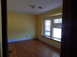 261 W Pike St, Pontiac, MI 48341