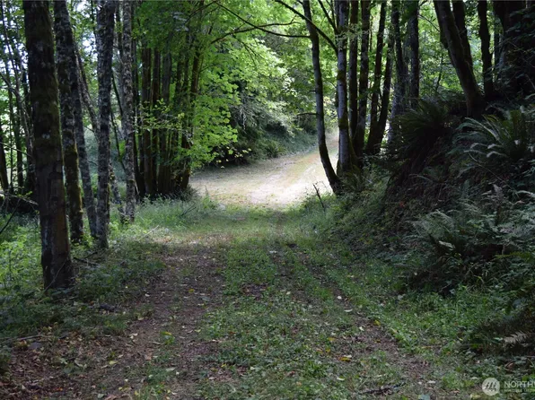 1085 Oak Point Road, Longview, WA 98632