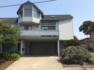 311 4th St #B, Pacific Grove, CA 93950