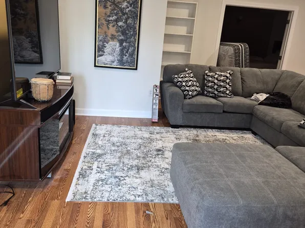 3462 Logstone Dr, Triangle, VA 22172