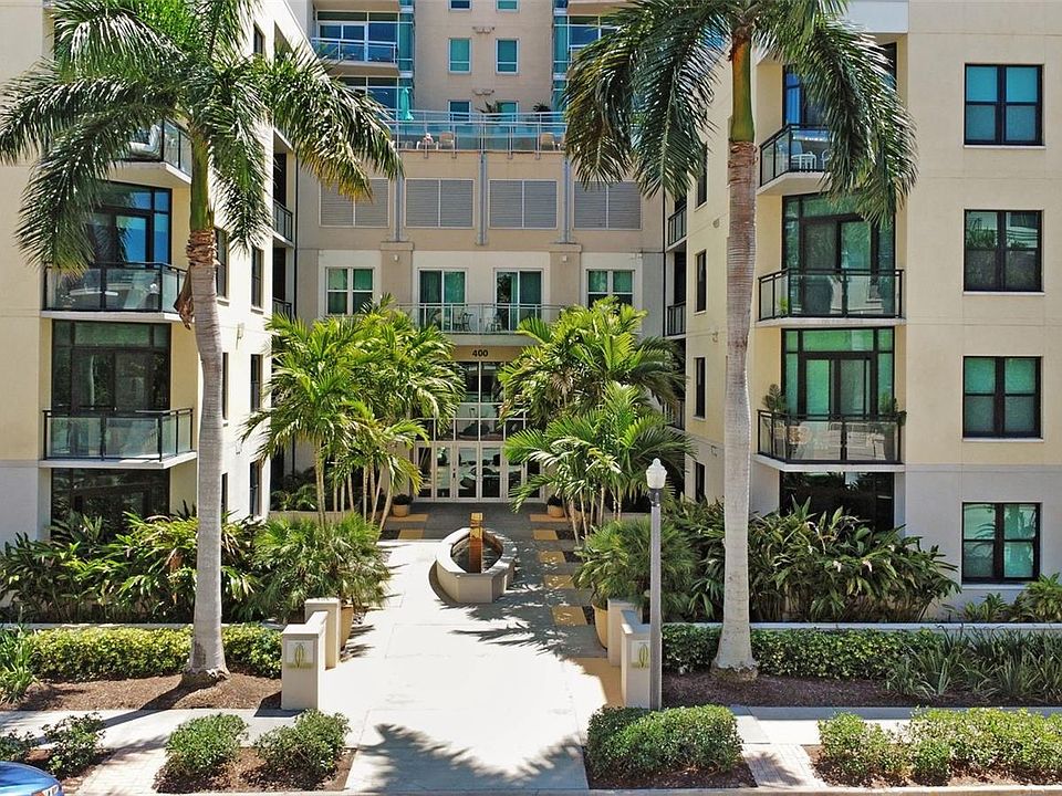 1st image of 400 4th Ave S