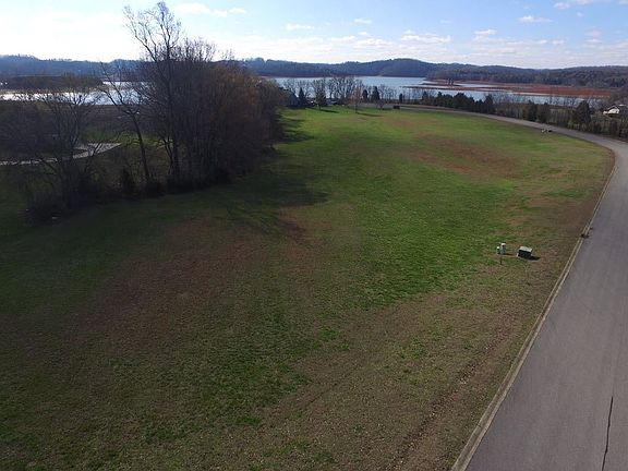 2nd image of 2013 Lake Vista Ct