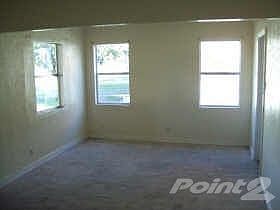 3rd image of 3242 S Beckley Ave