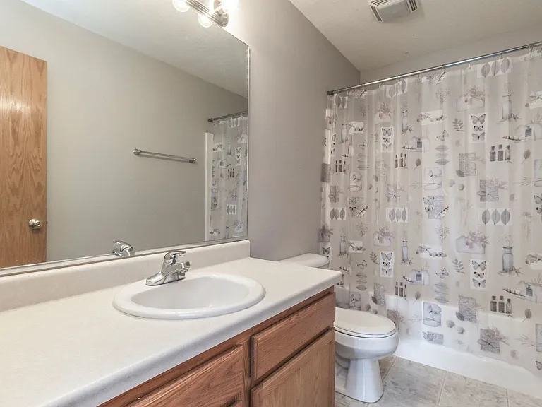 340 NE Carefree Ln — Photo 10
