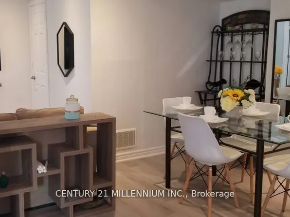 5900 Greensboro Dr #Basement, Mississauga, ON L5M 5S4