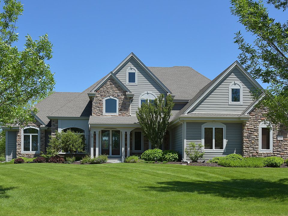 1st image of 624 Southern Oak Dr