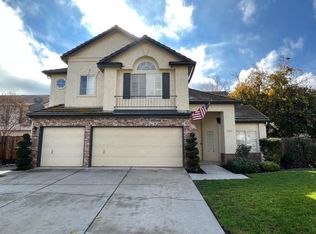 1244 Oak Ave, Clovis, CA 93611