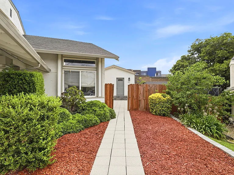 1802 Ponca Ct — Photo 17