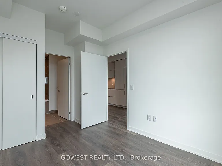 20 Richardson St #2702 — Photo 5
