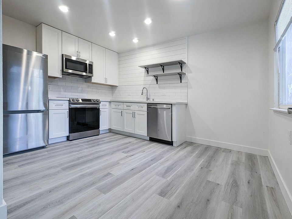 1st image of 2144 Royal Dr APT 7