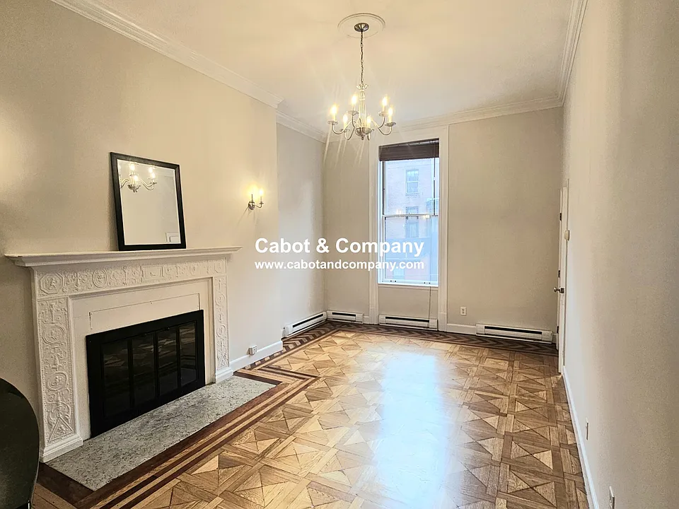 185 Beacon St #2R