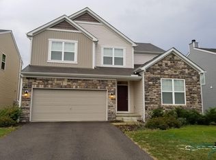 341 McElhinny Ln, Lewis Center, OH 43035
