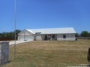 203 Bryan Dr, Jourdanton, TX 78026