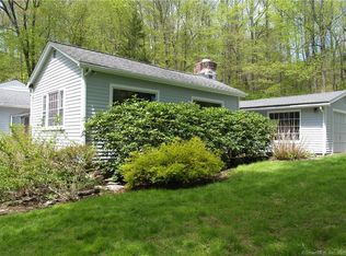26 Ladder Hill Rd S, Weston, CT 06883