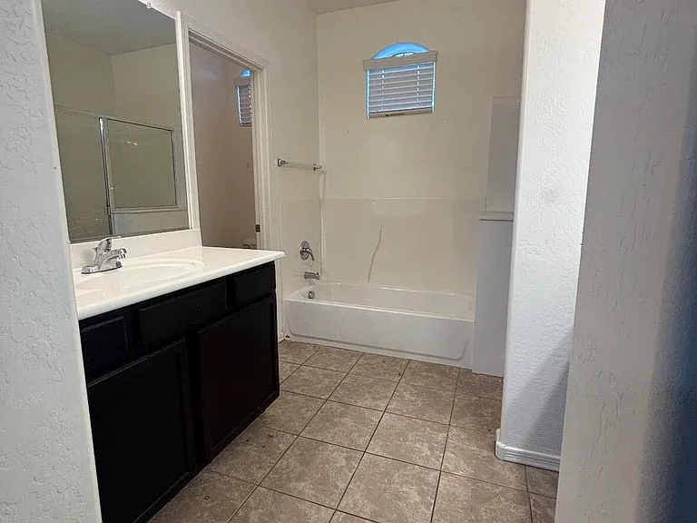 38029 N 252nd Ln — Photo 18