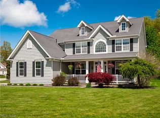 345 Waterside Dr, Avon Lake, OH 44012