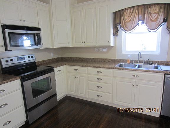 5th image of 117 N Cherry St