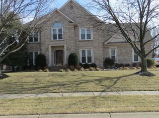 8707 Glenfield Way, Louisville, KY 40241