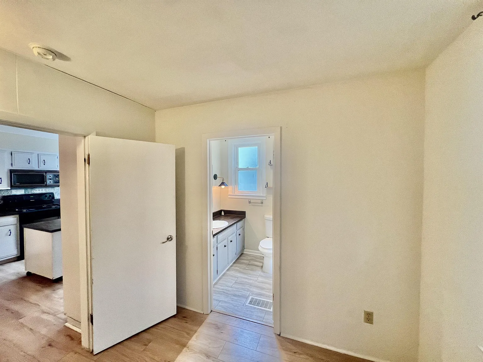 1809 S 14th St. - 1809 — Photo 3