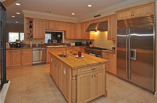 4th image of 59 Hendricks Isle