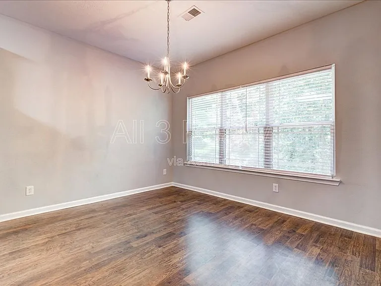 123 Wellbrook Ct NE — Photo 16