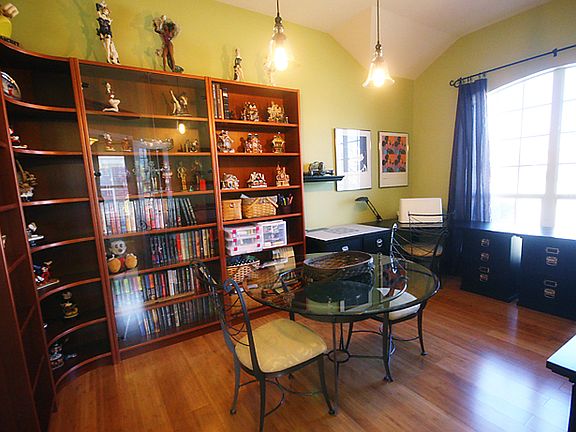 3rd image of 9021 Dry Creek Dr