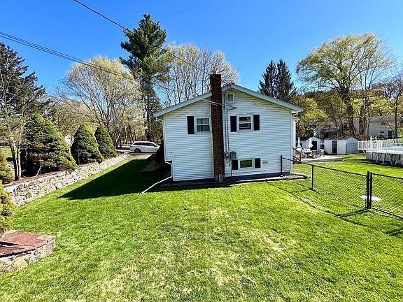 5th image of 4 Richardson Rd
