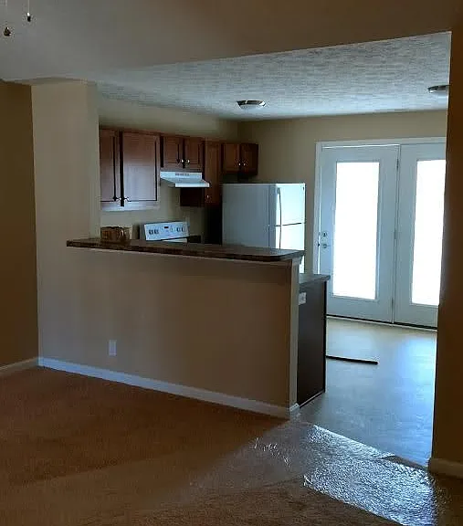 11300 Breeze Cir #203 — Photo 1