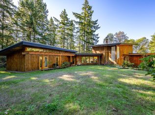 6161 Lacon Rd, Comox Valley, BC V0R1T0