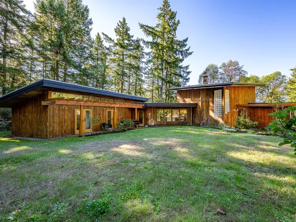 6161 Lacon Rd, Comox Valley, BC V0R 1T0