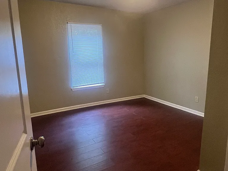 212 South St — Photo 10