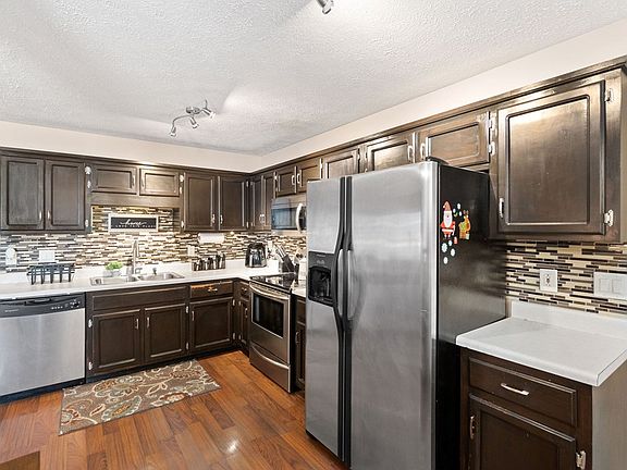 2nd image of 1140 Connemara Way