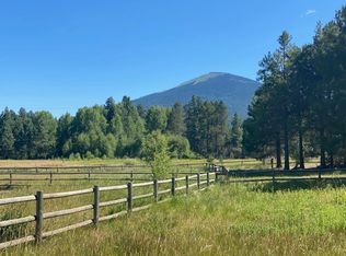 25721 SW Cold Springs Resort Ln, Camp Sherman, OR 97730