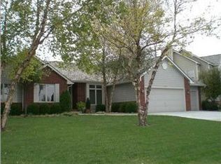 9427 E Parkmont St, Wichita, KS 67207