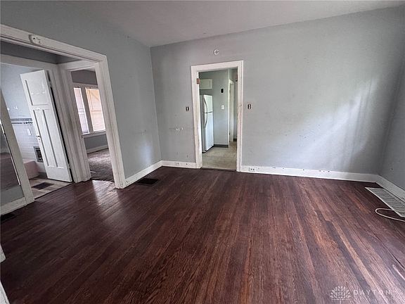 3rd image of 57 Ernst Ave