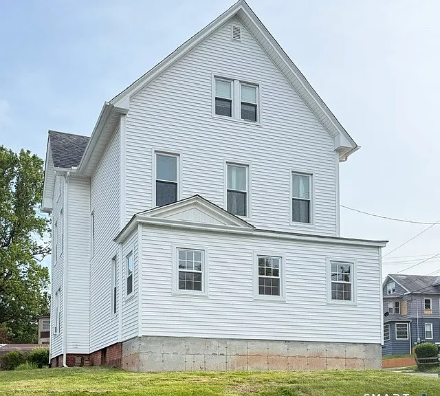84 Alcove St #3 — Photo 1