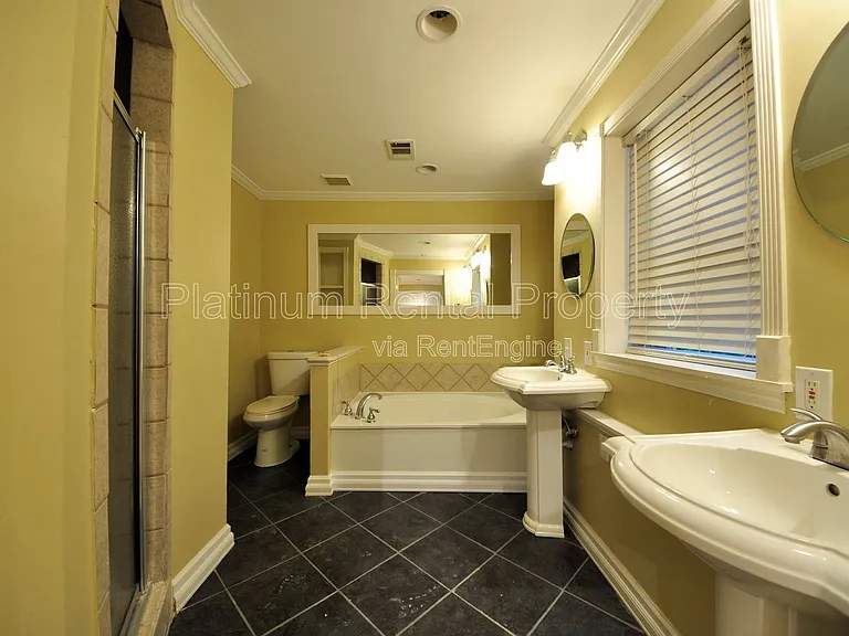2198 Goodwood Blvd SE — Photo 9