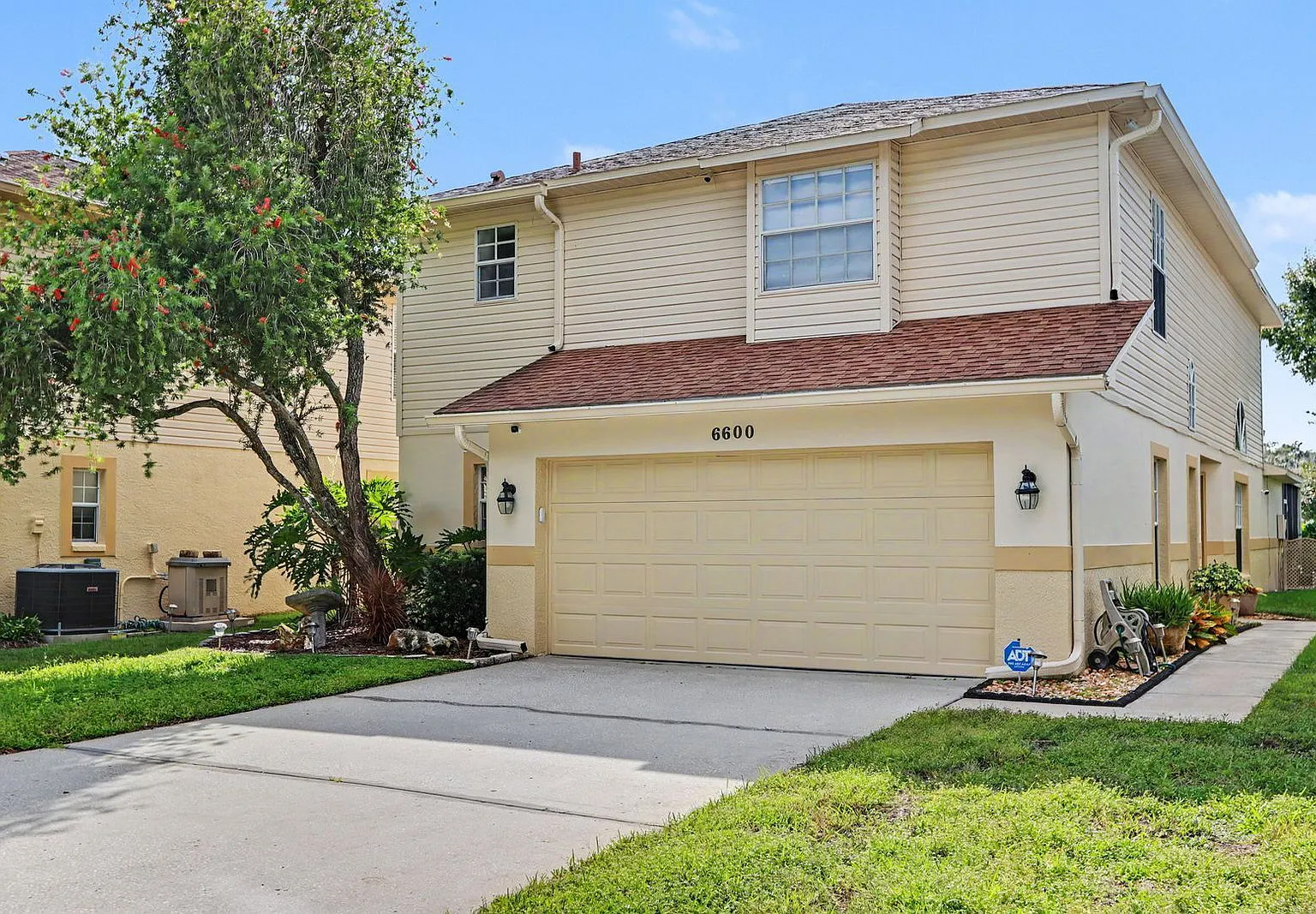 3 bed, 2.5 bath, 2229 sqft, $2,675 — Photo 1