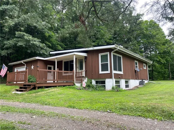 205 Latta Brook Rd, Horseheads, NY 14845