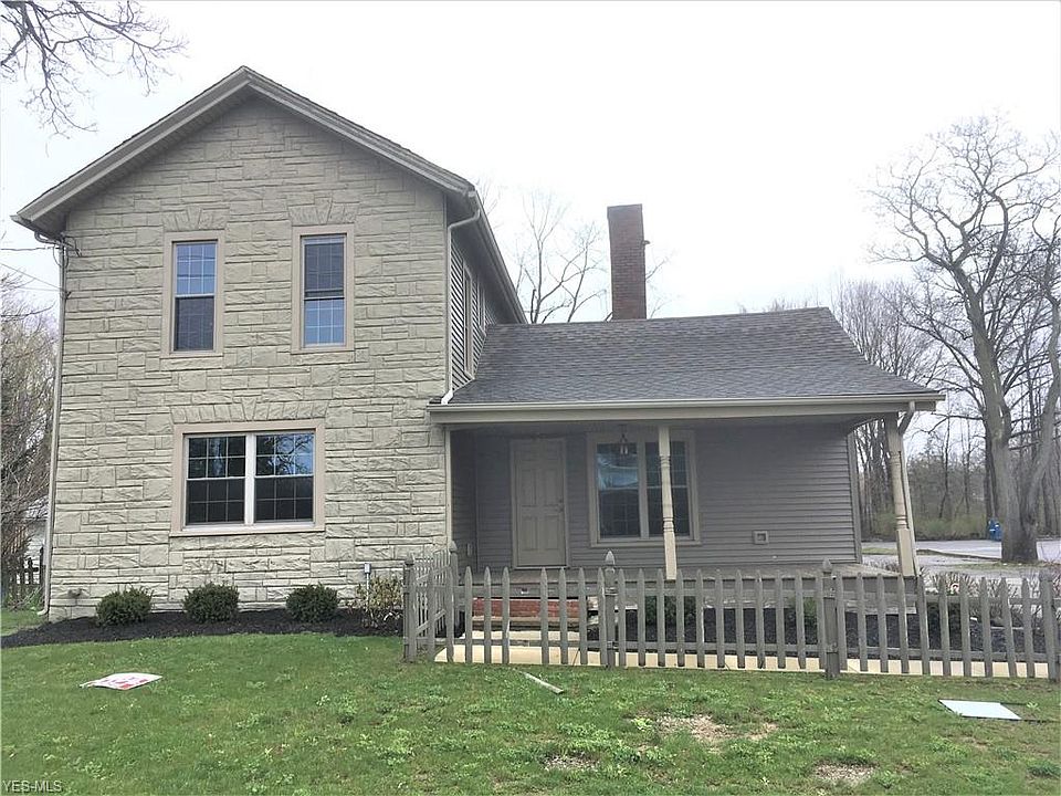 1st image of 337 Youngstown Kingsville Rd SE